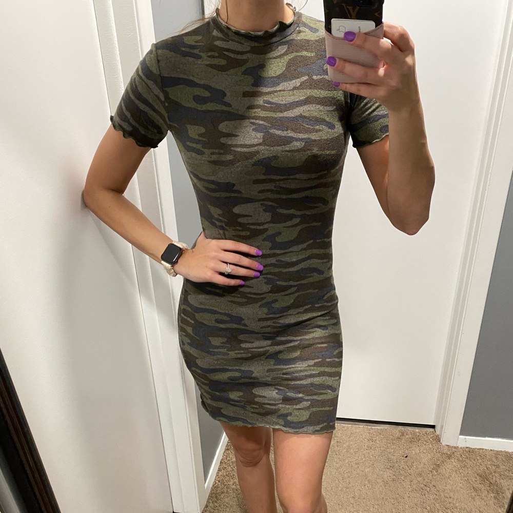 Green camo body con dress